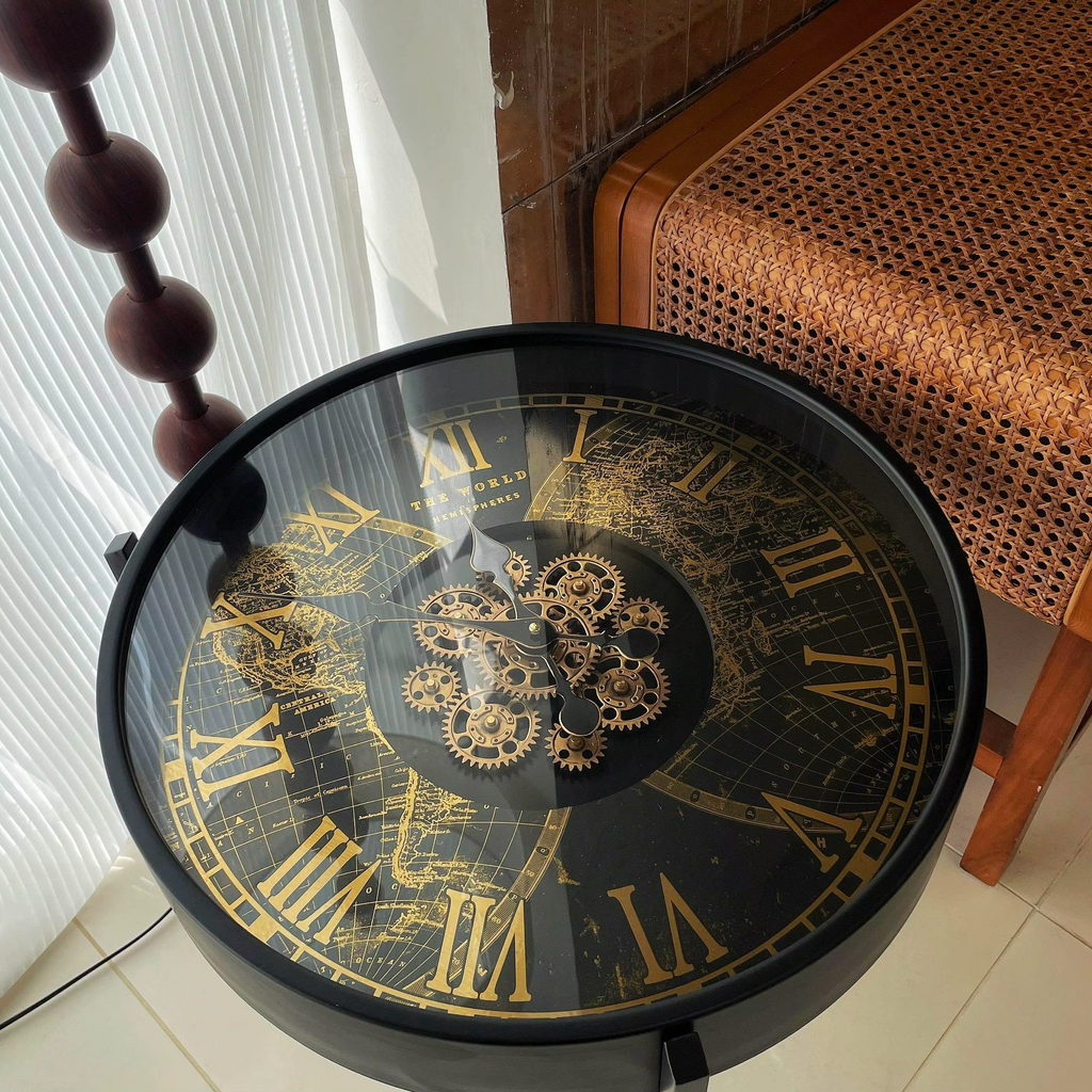 Retro High-End Light Luxury Design American Style Clock Gear Living Room Sofa Side Table Small Tea Table for Apartment Homestay